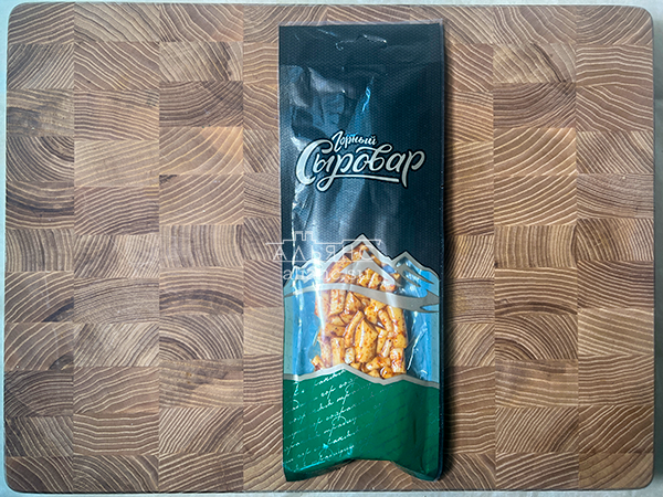 Сыр 60 гр ГОРНЫЙ СЫРОВАР (Бочонок копчёный с аджикой) в Якутске