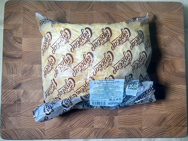 Сыр 1 кг ГОРНЫЙ СЫРОВАР (Паутинка со вкусом красной икры) в Якутске